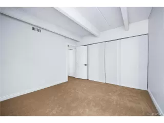 Photo #6: 4483954 Listing