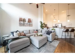 Photo #4: 4484234 Listing