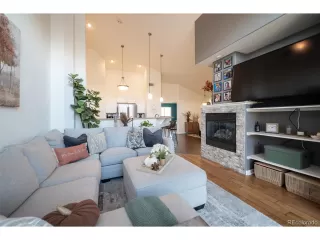 Photo #6: 4484234 Listing