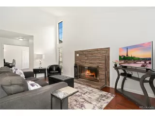 Photo #5: 4484510 Listing 