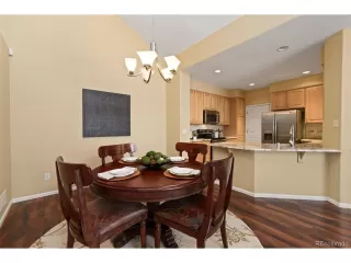 Photo #5: 4487631 Listing