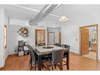 Photo #6: 4489299 Listing