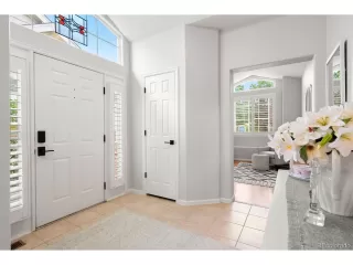 Photo #6: 4489367 Listing