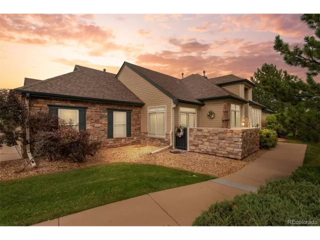 MLS: 4490177 Condo For Sale