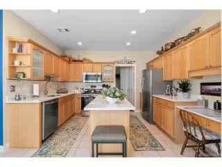 Photo #5: 4490177 Listing 