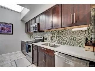 Photo #6: 4491068 Listing