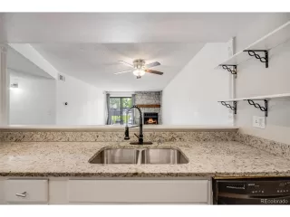 Photo #4: 4491707 Listing