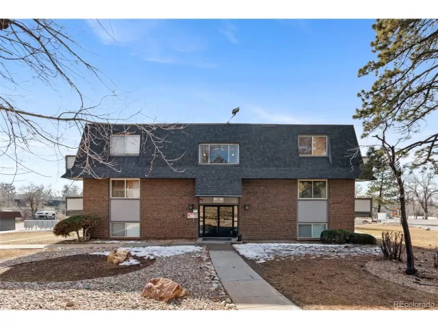 MLS: 4491881 Condo For Sale