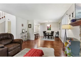 Photo #5: 4492096 Listing 