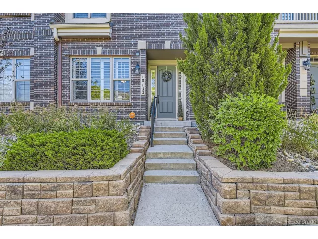 MLS: 4494197 Condo For Sale