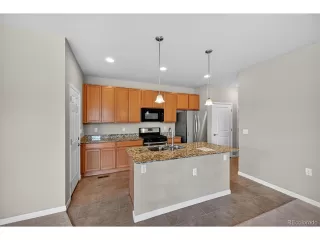 Photo #3: 4494781 Listing