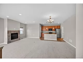 Photo #5: 4494781 Listing