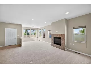 Photo #6: 4494781 Listing