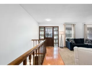Photo #6: 4497558 Listing