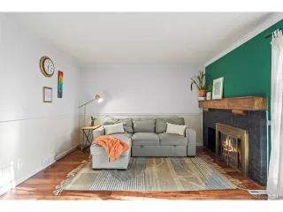 Photo #5: 4498128 Listing