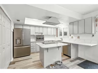 Photo #2: 4500051 Listing