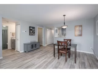 Photo #6: 4500178 Listing