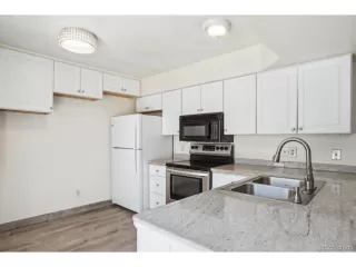 Photo #6: 4500572 Listing