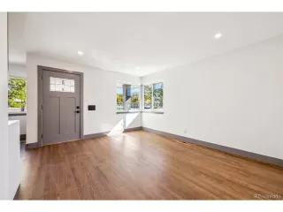 Photo #2: 4500582 Listing 