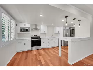 Photo #4: 4502417 Listing