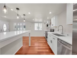 Photo #6: 4502417 Listing