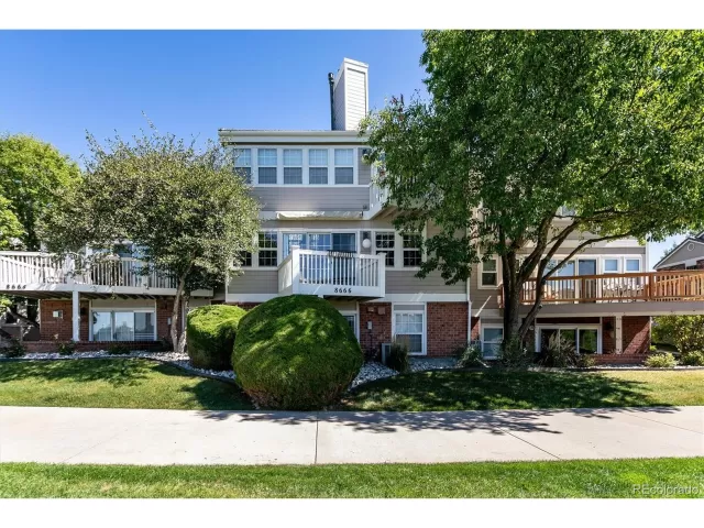 MLS: 4504394 Condo For Sale