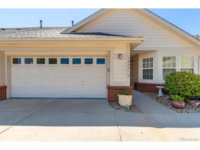 MLS: 4510209 Condo For Sale