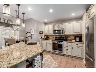 Photo #2: 4510209 Listing