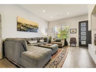 Photo #3: 4510237 Listing