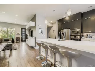 Photo #6: 4510237 Listing