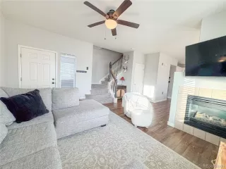 Photo #4: 4512712 Listing 