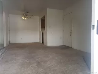 Photo #3: 4513047 Listing 