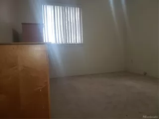 Photo #5: 4513047 Listing 