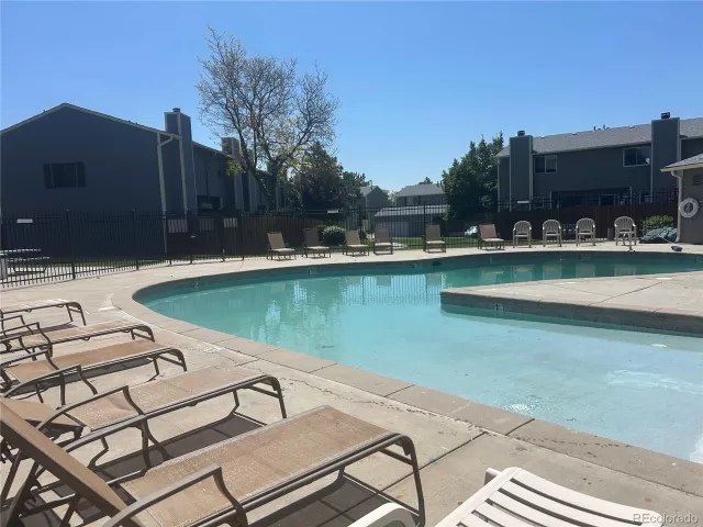 MLS: 4513455 Condo For Sale