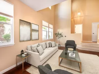 Photo #3: 4513466 Listing