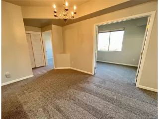 Photo #6: 4513622 Listing