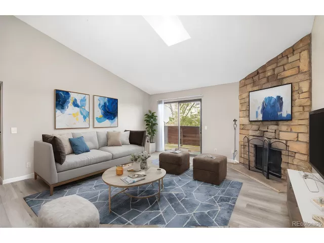 MLS: 4514775 Condo For Sale