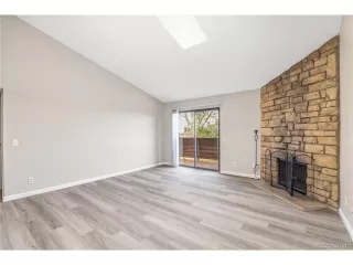 Photo #2: 4514775 Listing