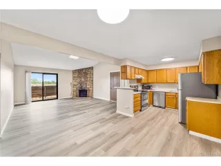 Photo #3: 4514775 Listing