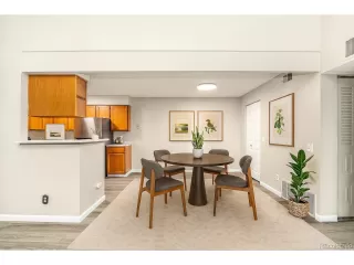 Photo #5: 4514775 Listing