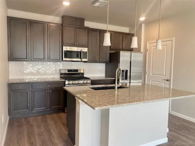 MLS: 4516045 Condo For Sale