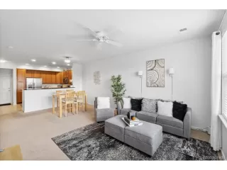 Photo #4: 4516415 Listing 