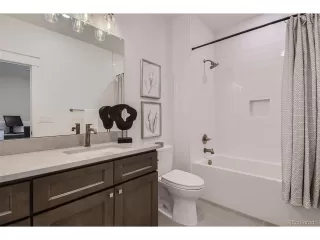 Photo #4: 4516443 Listing