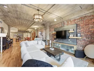 Photo #3: 4517572 Listing 