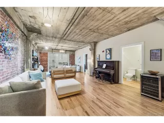 Photo #6: 4517572 Listing 