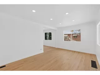 Photo #5: 4518448 Listing 