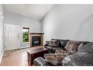 Photo #3: 4518675 Listing 