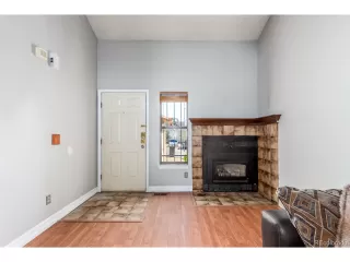 Photo #4: 4518675 Listing 