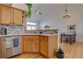 Photo #4: 4520402 Listing 
