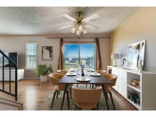 Photo #5: 4520625 Listing 